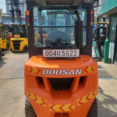 두산 D33S-7(5522) 3.3톤